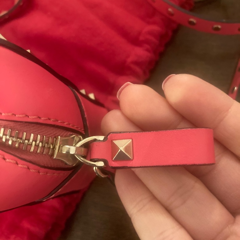 Valentino Rockstud camera bag - Picture 8 of 10